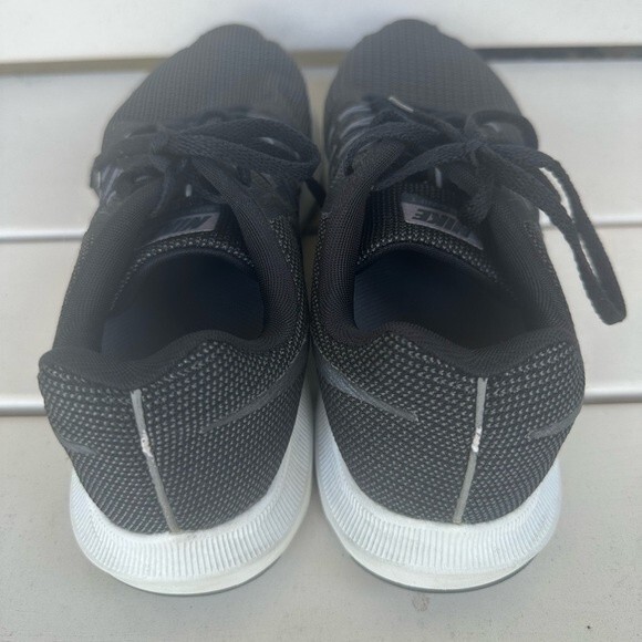 Nike Women K15 Run Swift Black Gray Running Shoes Athleisure Workout Gym 8.5 US - Picture 4 of 7